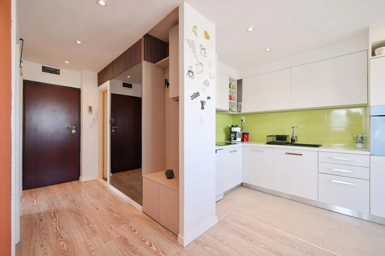 Beach Days-Panoramic City/Sea View Apartment Zadar